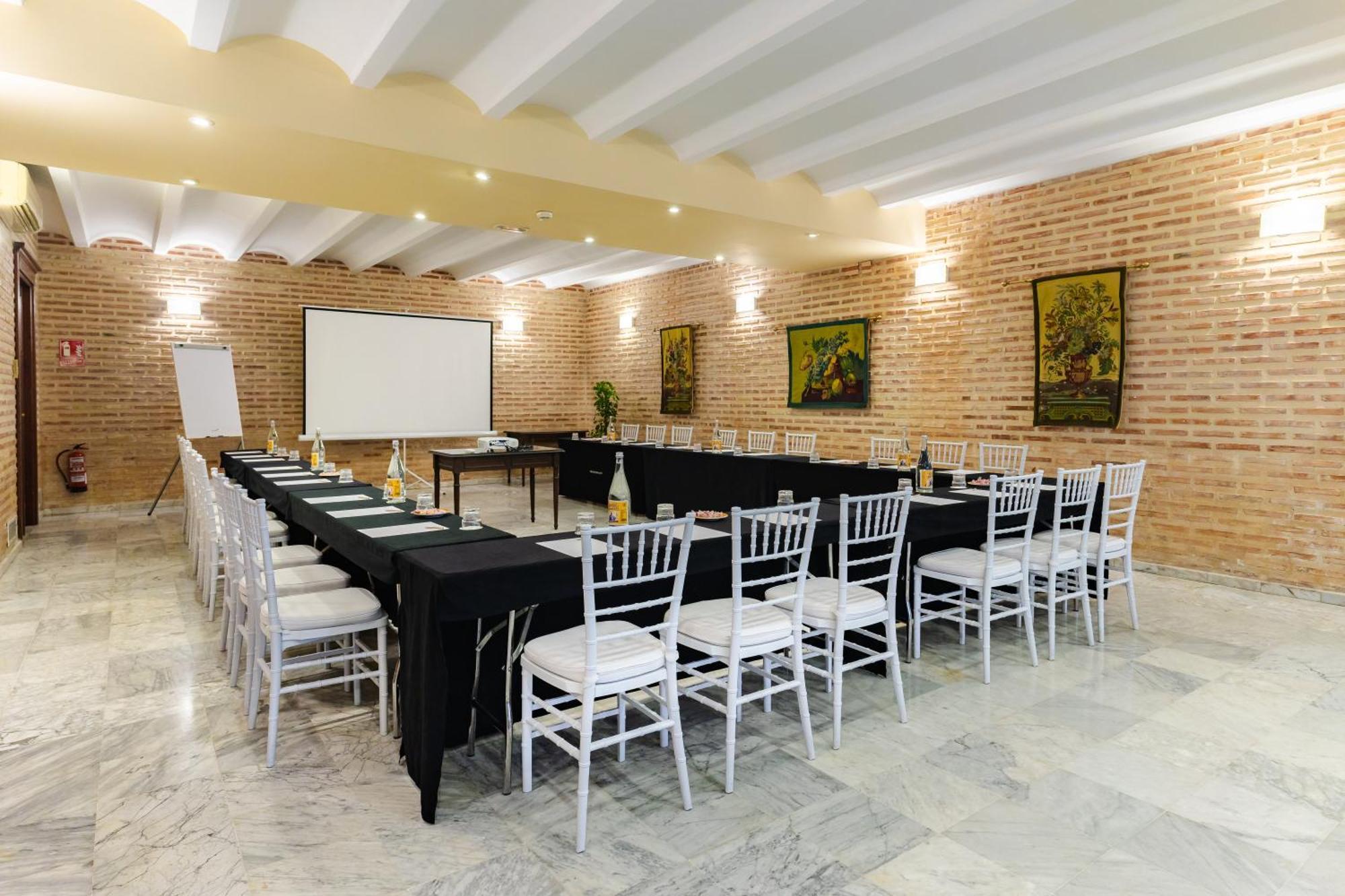 Ad Hoc Parque Hotel Bétera Kültér fotó